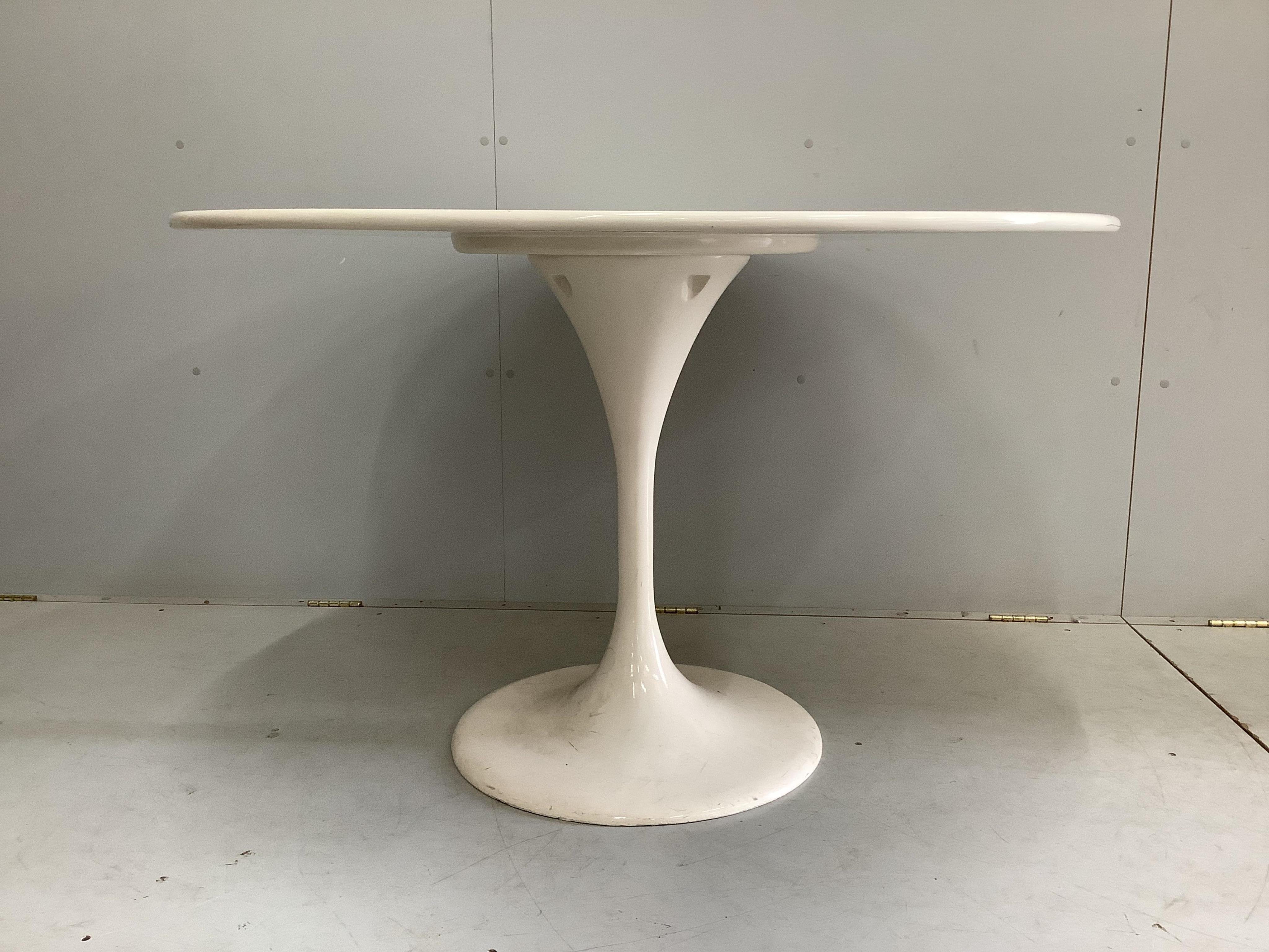 A 1960's Eero Saarinen tulip dining table, diameter 120cm, height 75cm